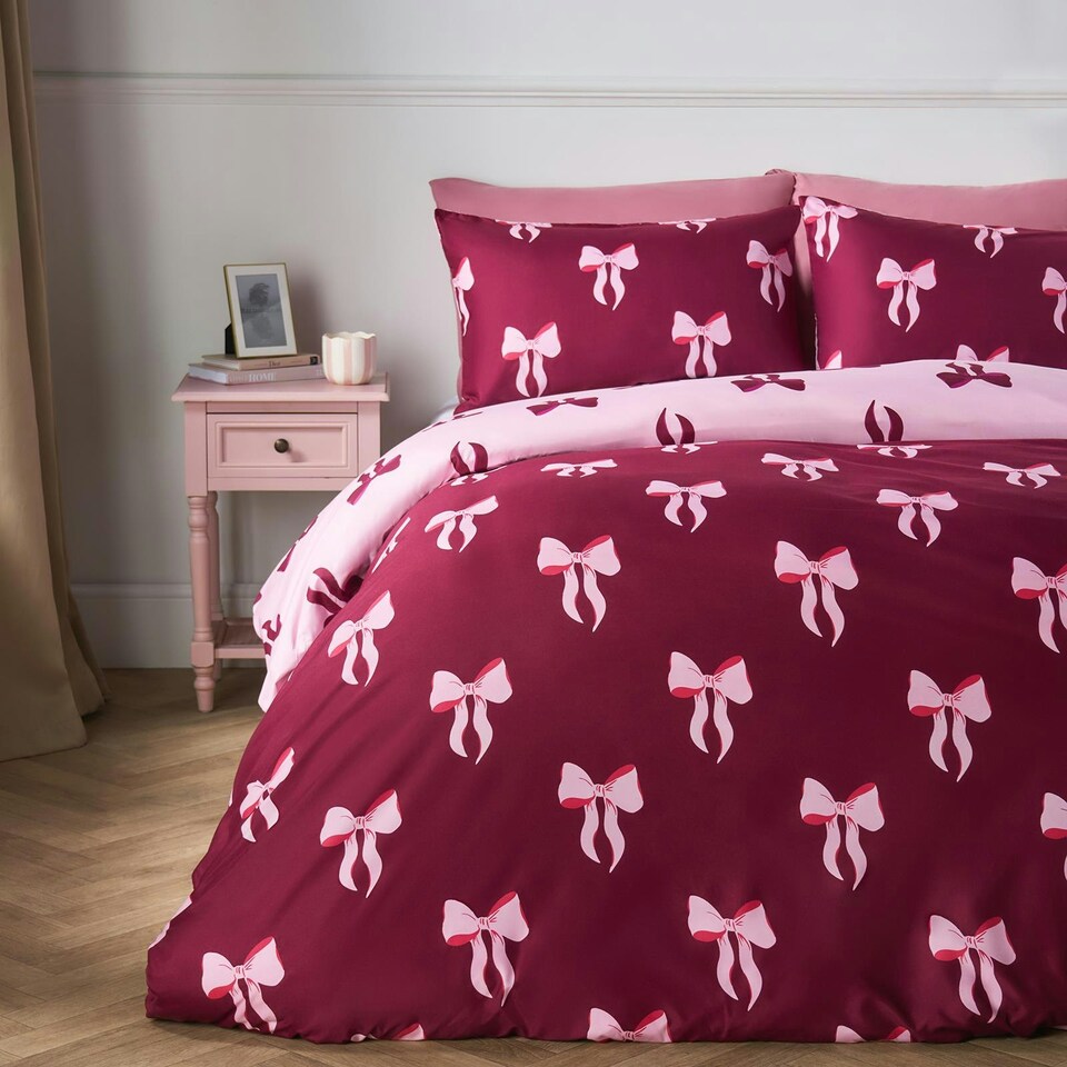 image 1 of OHS Bow Reversible Soft Cosy Plump Duvet Cover and Pillowcase Bedding Set Pink | King
