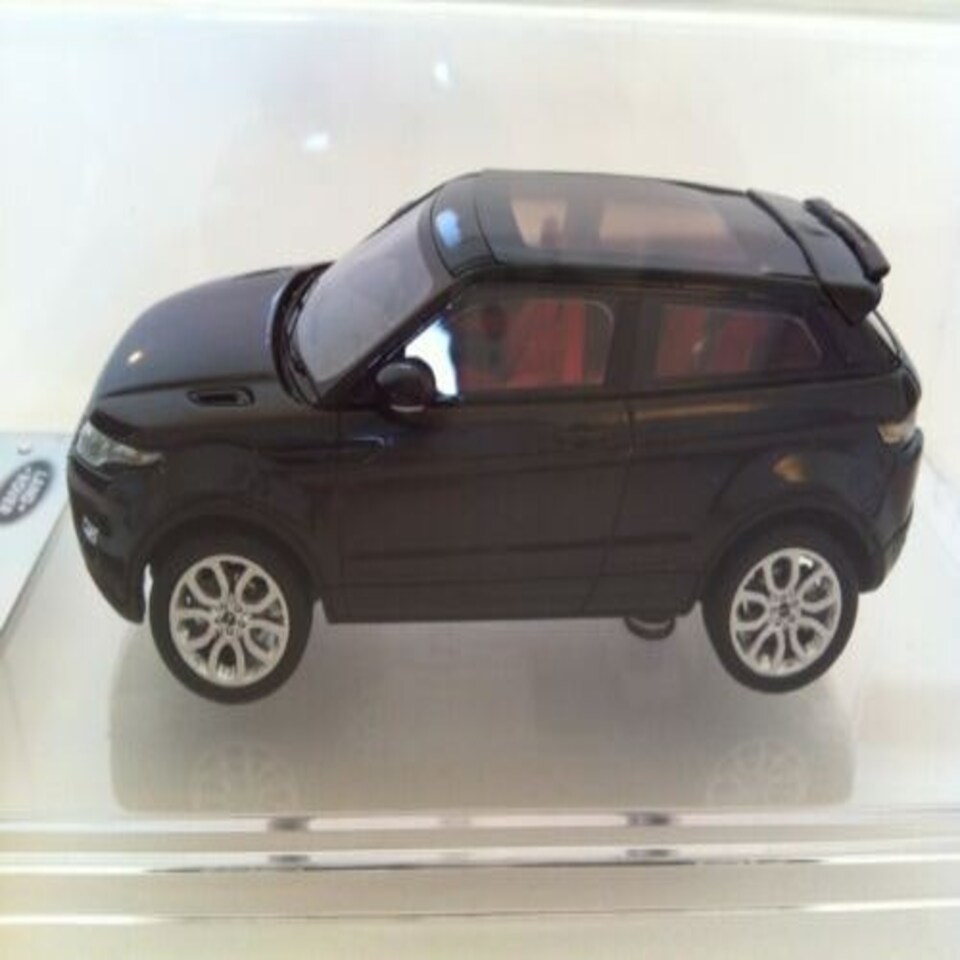 image 1 of Century Dragon Land Rover Evoque 2011 Santorini Black CDLR 1001 New Range