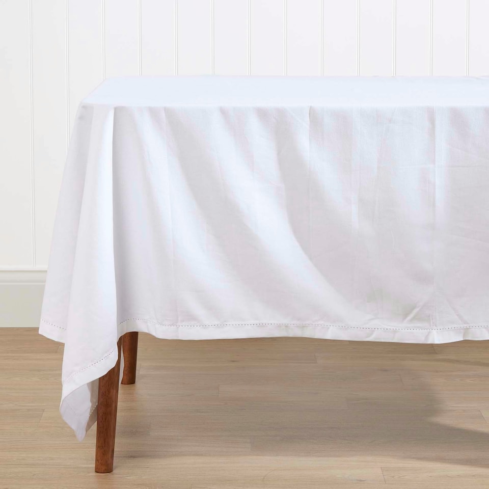 image 1 of Homescapes White Tablecloth - 178 x 300 cm White