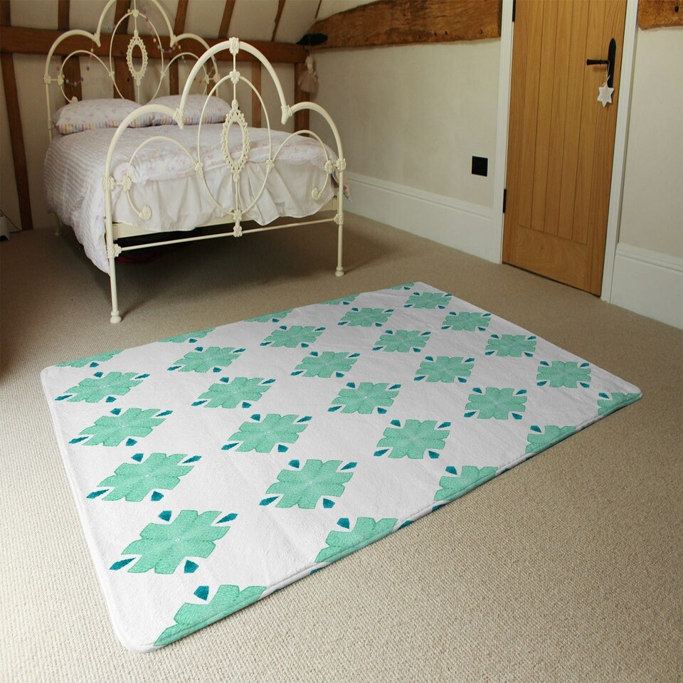 image 1 of Green uncommon boho chic summer design (Rug) Green | Large: 140x200cm