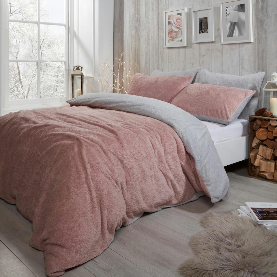 image 1 of OHS Reversible Soft Teddy Fleece Duvet Cover and Pillowcase Bedding Set, Single - Blush Pink/Grey