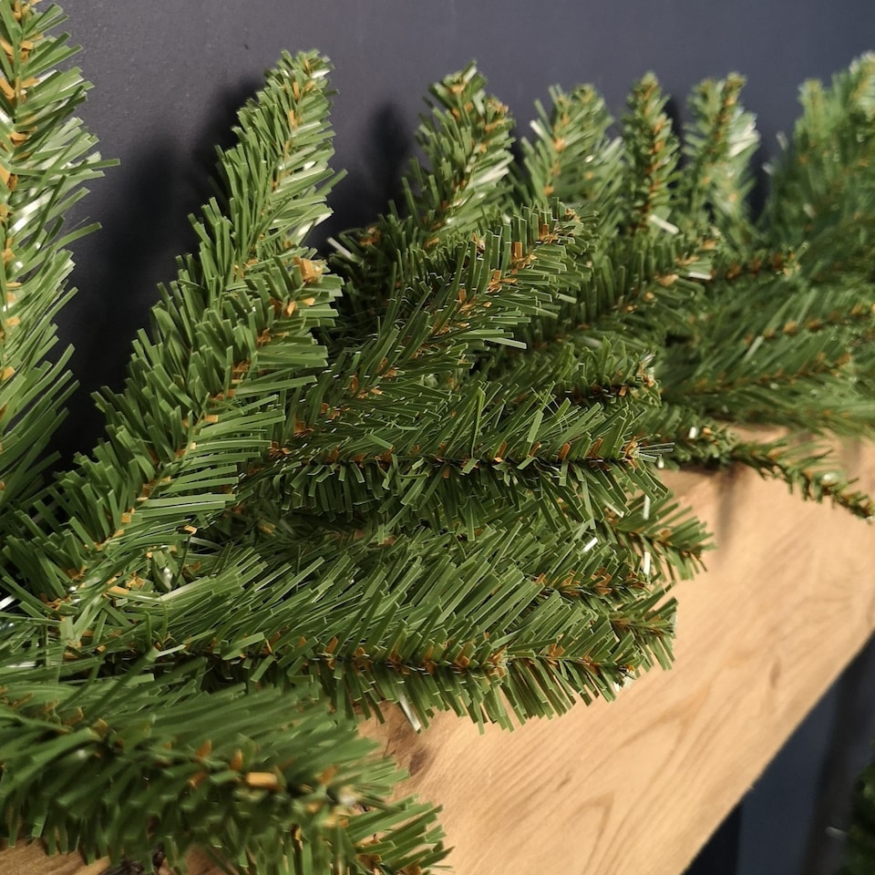 image 1 of 2.7m x 25cm Plain Green Christmas Garland with 200 Bullet Tips