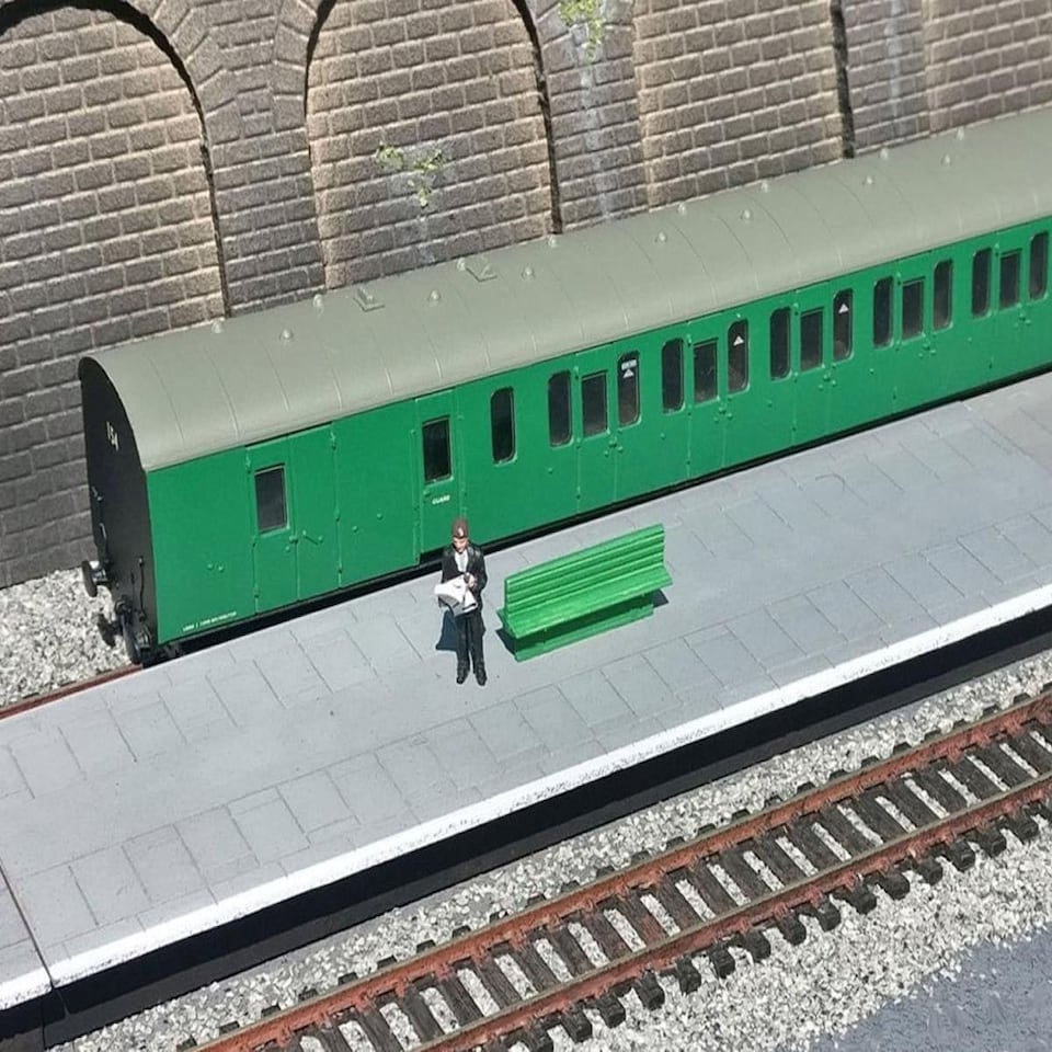 image 1 of GM Structures Station Platform Set