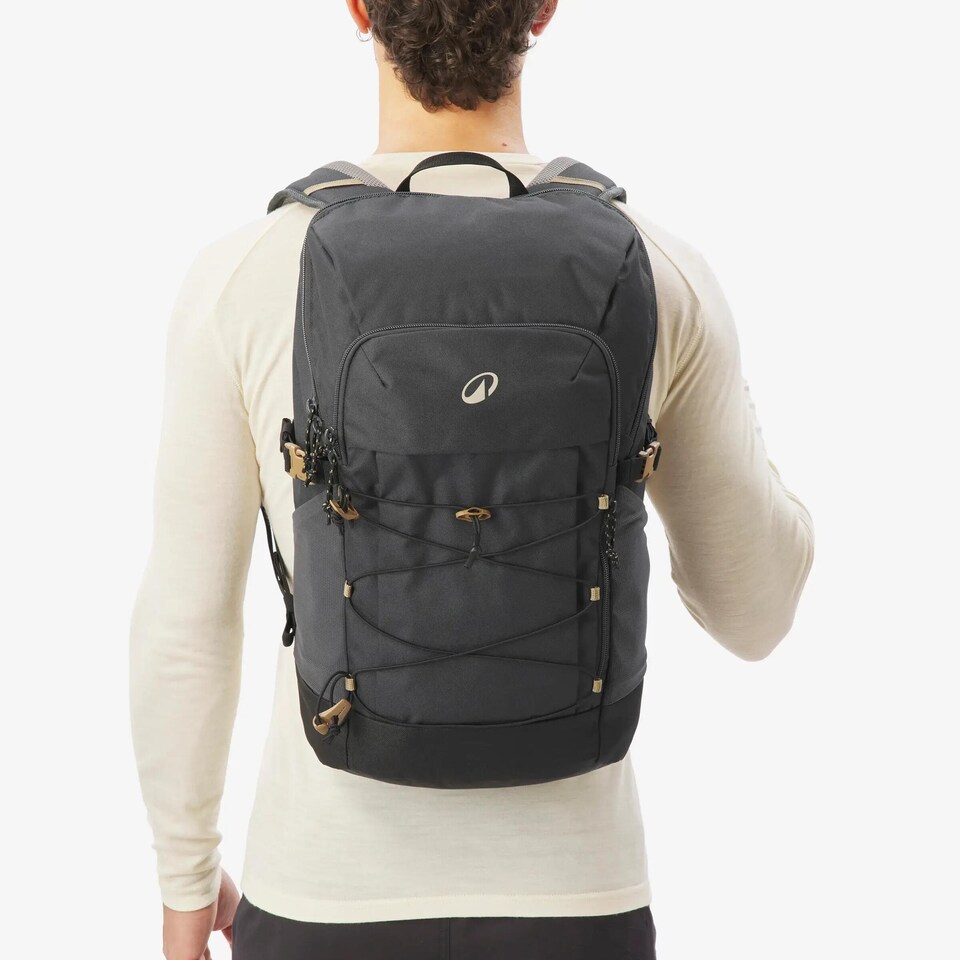 image 1 of Decathlon Arpenaz 500 20L hiking backpack