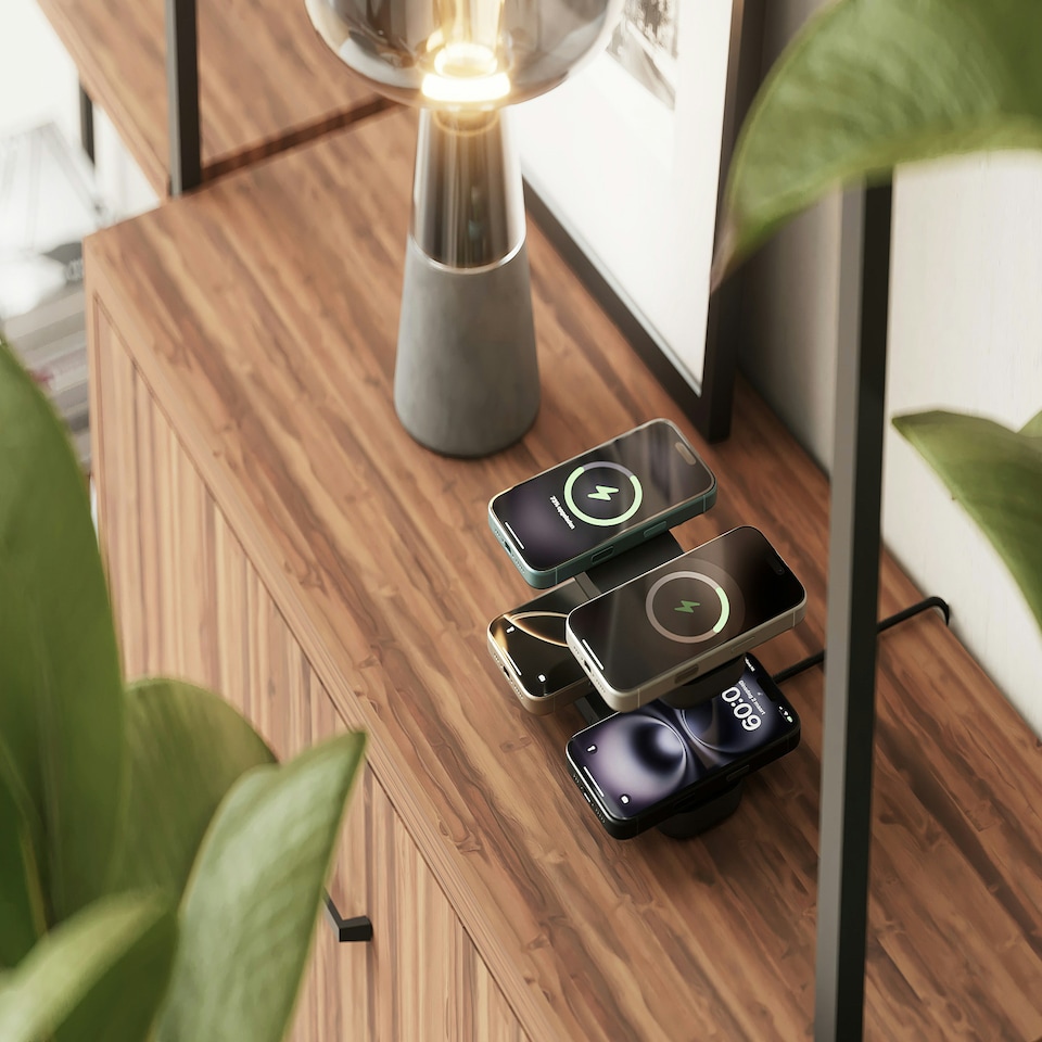 image 1 of Zens Quattro Wireless Charger Pro 4 (incl. Wall Charger) - black