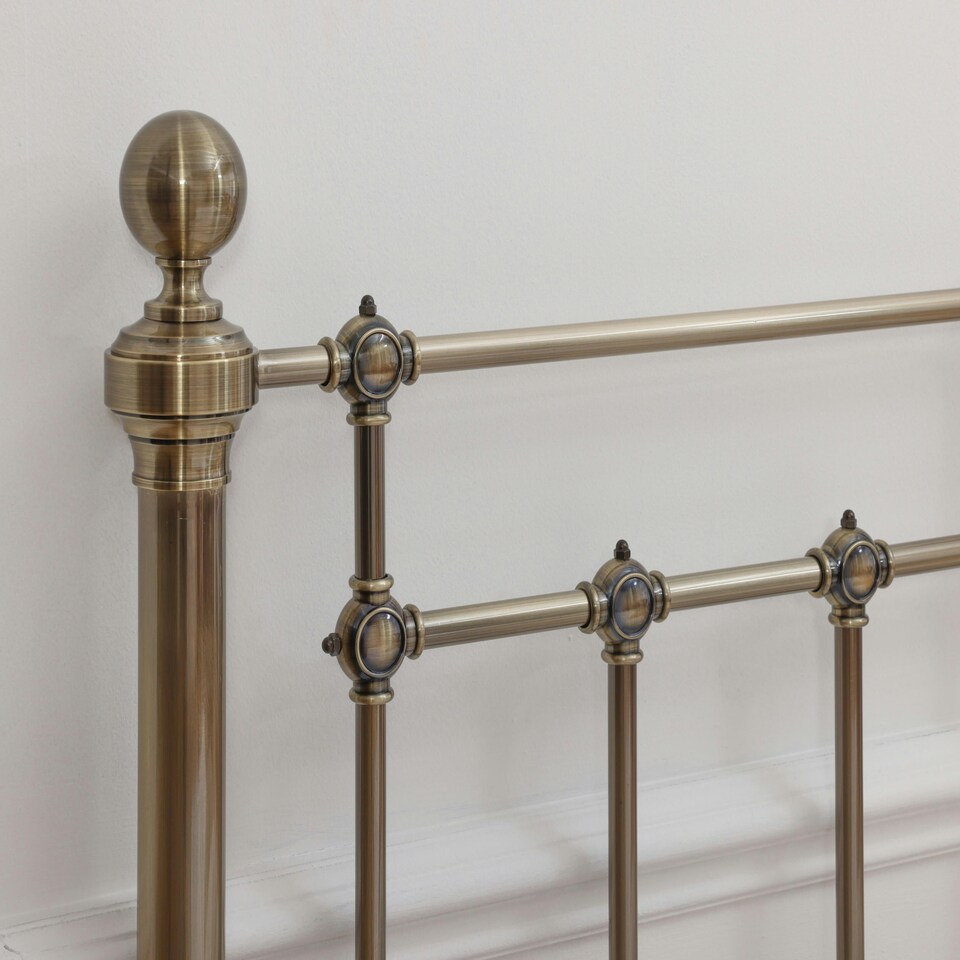 image 1 of 4ft6 Double Brass Finish,Traditional Antique Victorian Metal Bed Frame Bedstead