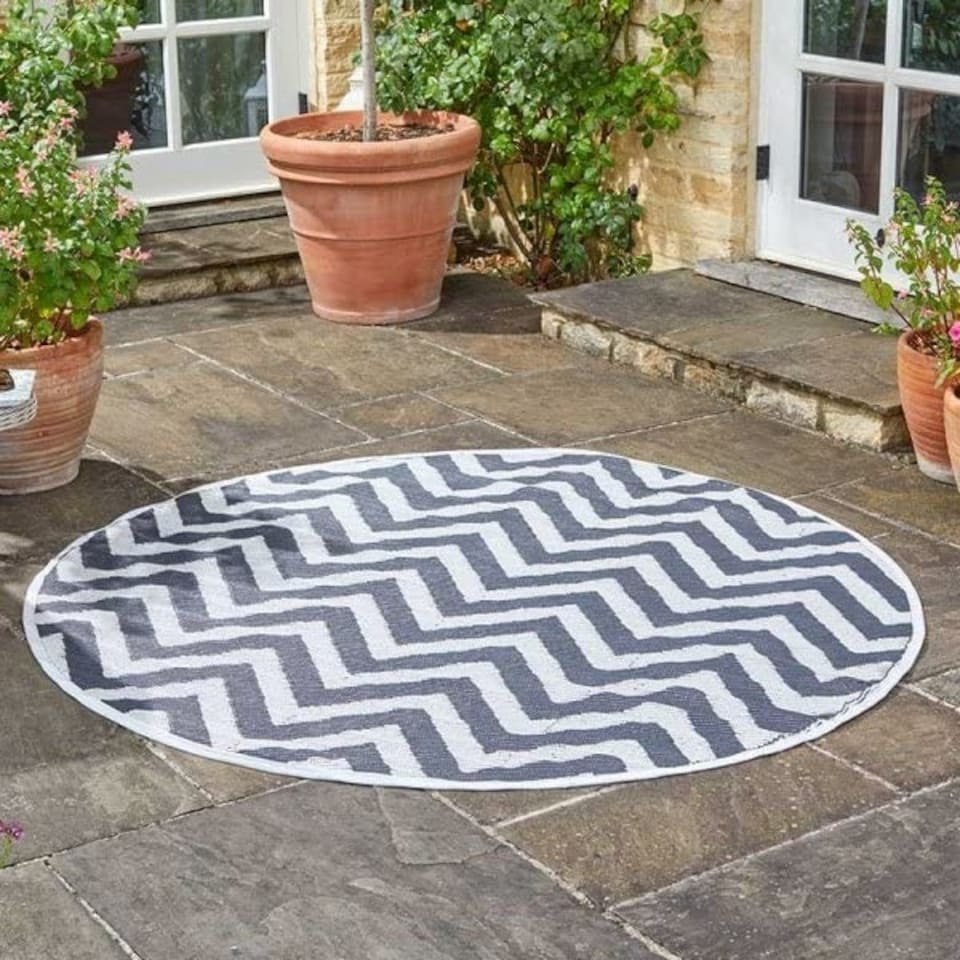 image 1 of Marco Paul Zigzag Round Outdoor Rug 180cm Black