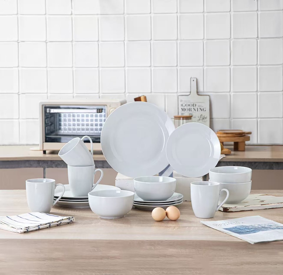 image 1 of simpa Timeless 16PC Plain White Porcelain Dinner Set