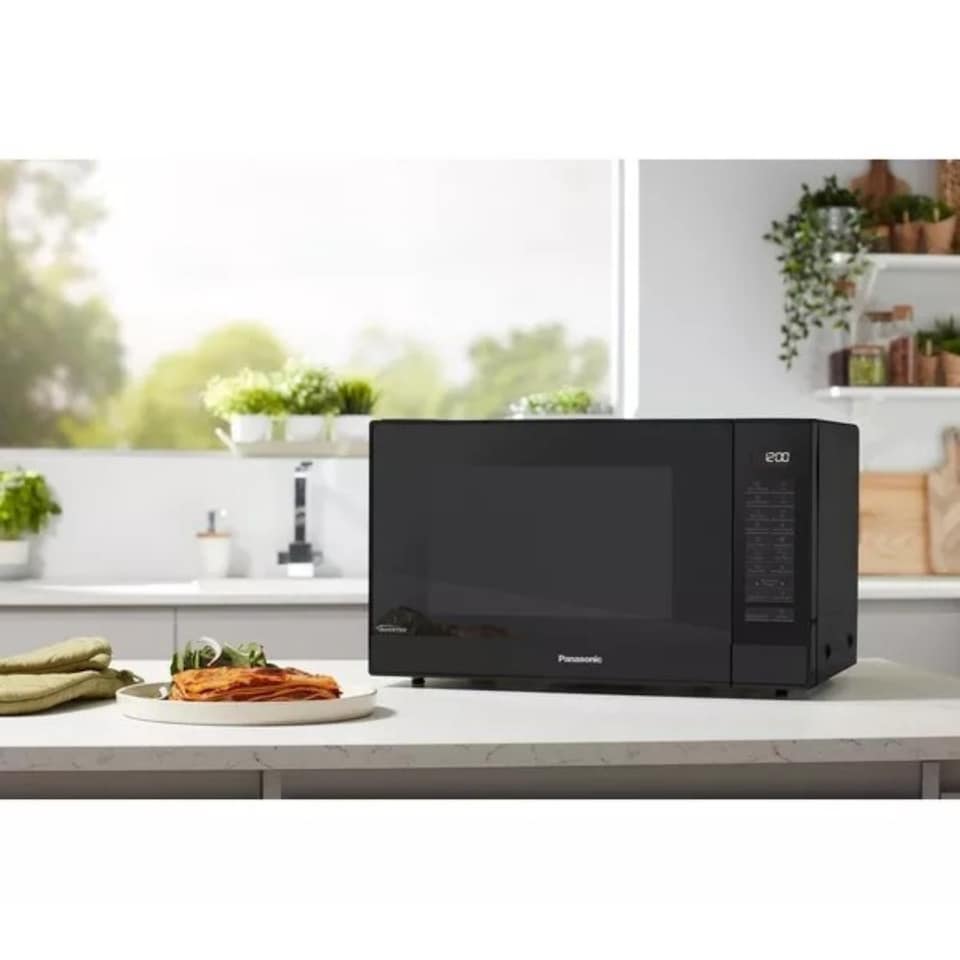 image 1 of Panasonic PA4600 NN-ST46KBBPQ Microwave, Black, 18/8 Stainless Steel, 1000 W, 32 liters