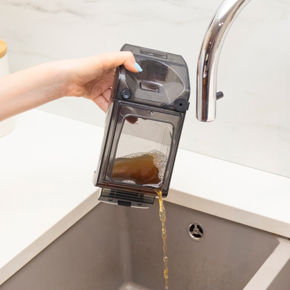 image 1 of Daewoo Hurricane Spot Master Cordless Carpet & Upholstery Cleaner 10.8V USB-C