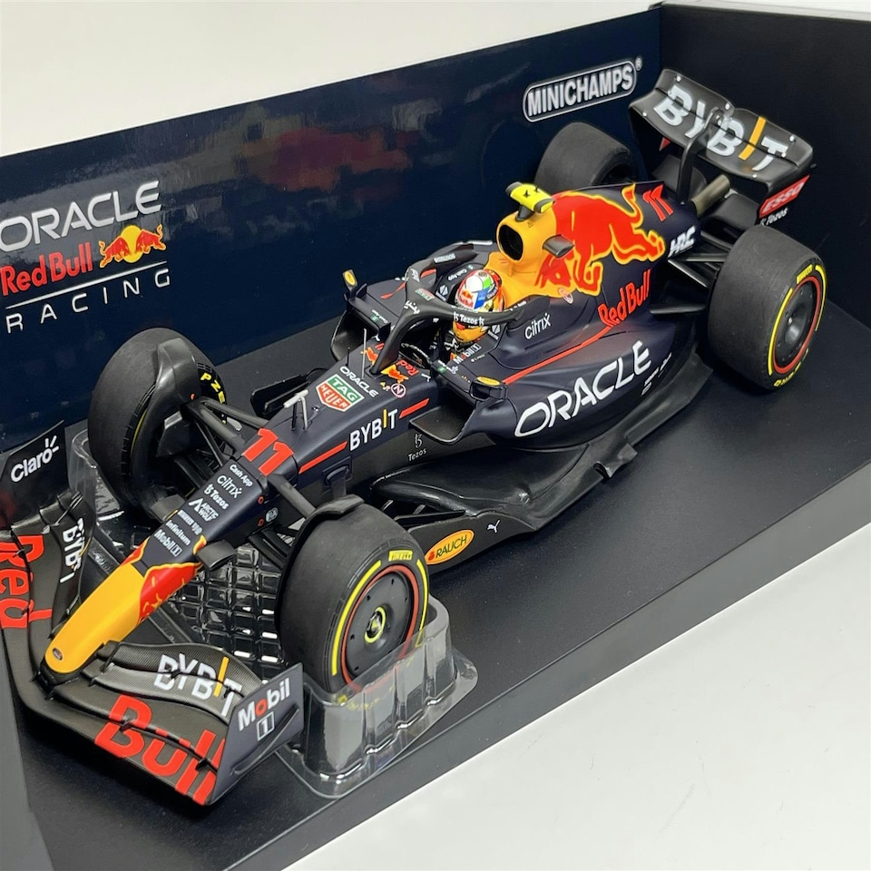 image 1 of Sergio Perez Red Bull Racing RB18 Saudi Arabian GP 2022 1:18 Minichamps 110220011