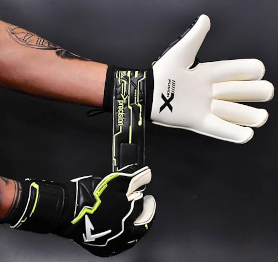 image 1 of ​​Precision Fusion X Pro Roll Finger Giga Professional Football Junior Goalkeeper Gloves, Black, 6