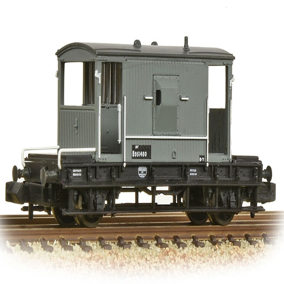 Graham Farish 20t Brake Van BR Early Grey