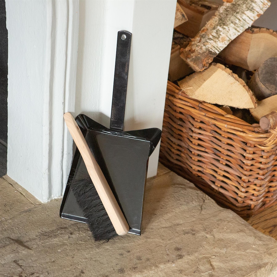 image 1 of Hammer & Tongs Fireplace Dustpan & Brush Set - Black Gloss