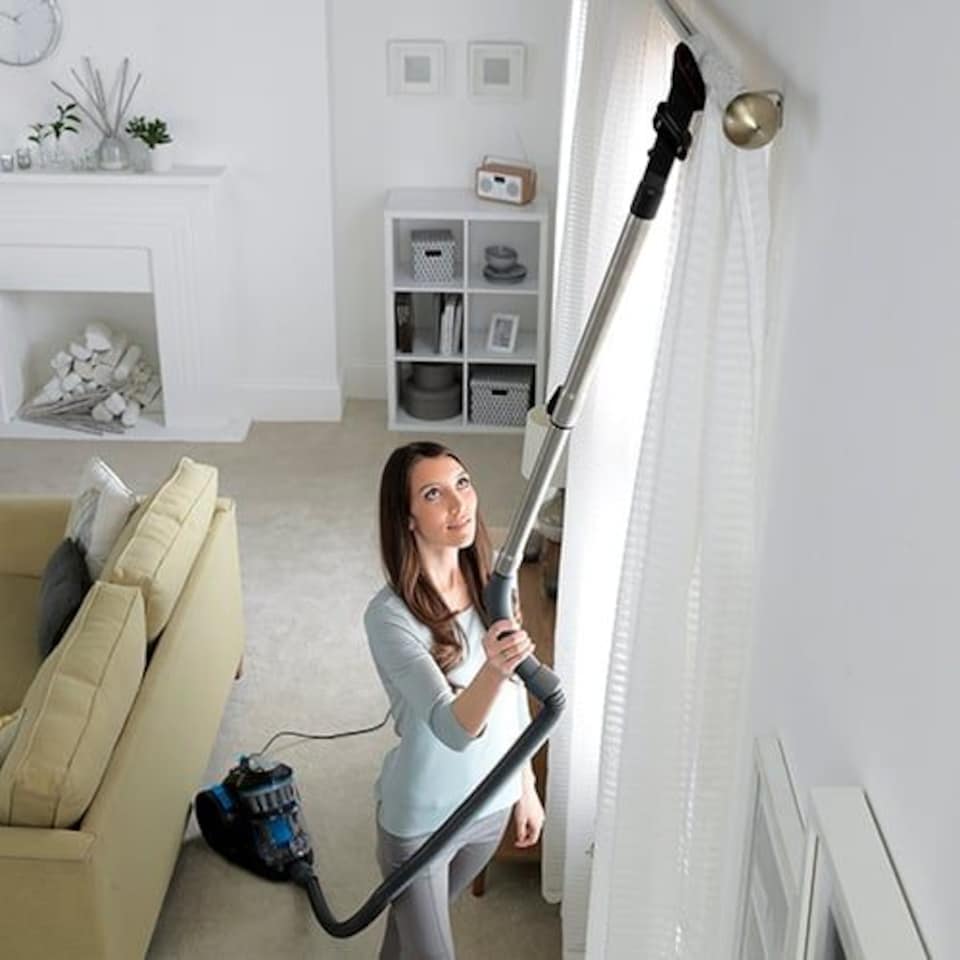 image 1 of VAX Air Stretch Pet Vacuum Cleaner Corded CCQSASV1P1