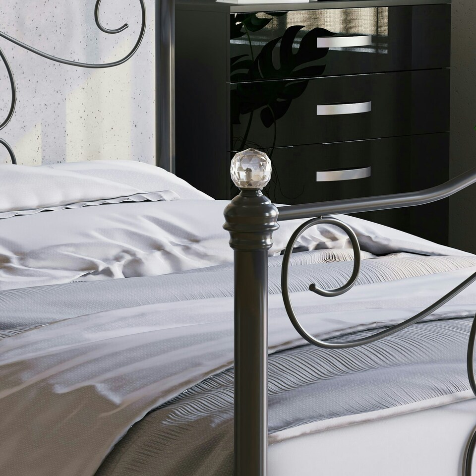 image 1 of Vida Designs Chicago 5ft King Size Metal Frame Crystal Finials, Black, 150 x 200cm