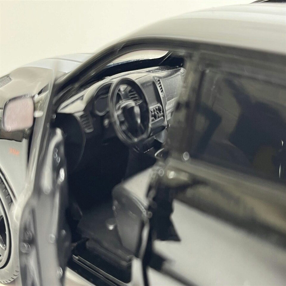 image 1 of Dodge Durango SRT Black LHD 1:32 Scale Light & Sound Tayumo 32145020