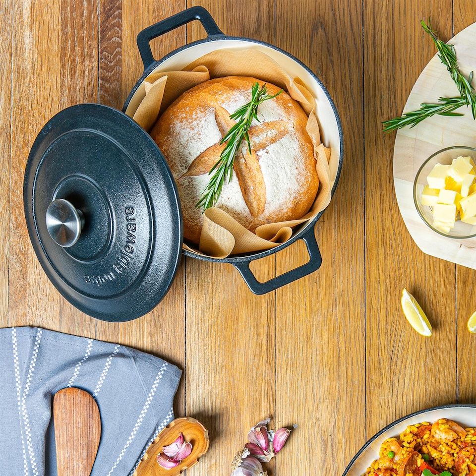 image 1 of Argon Tableware Cast Iron Casserole Dish - Enameled Dutch Oven - Self-Basting Lid - Hob to Oven - 4.5 Litre - Matt Black | Black | Matt Black