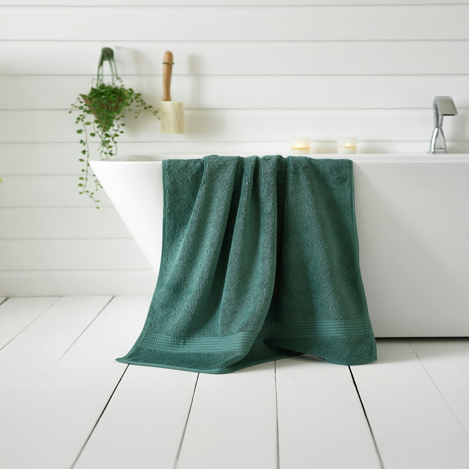 image 1 of Poloma 700GSM Supersoft Cotton Towels – Ultra-Absorbent, Premium Comfort in All Sizes | Green | Pine | Hand towel
