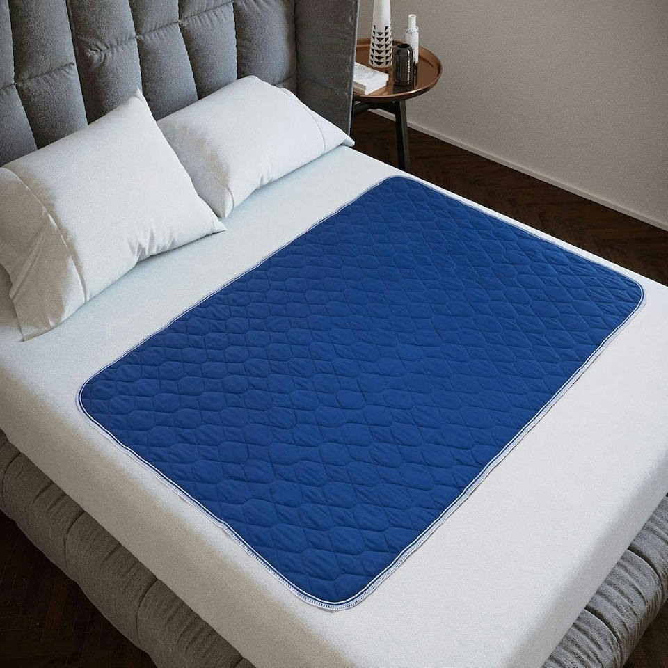 image 1 of Lynmark® Incontinence Bed Pads Non Slip - Washable, Absorbs 2L, 135 x 85cm Blue | 1 pack | Double