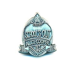 Alice Cooper Pin Badge: School's Out N/A