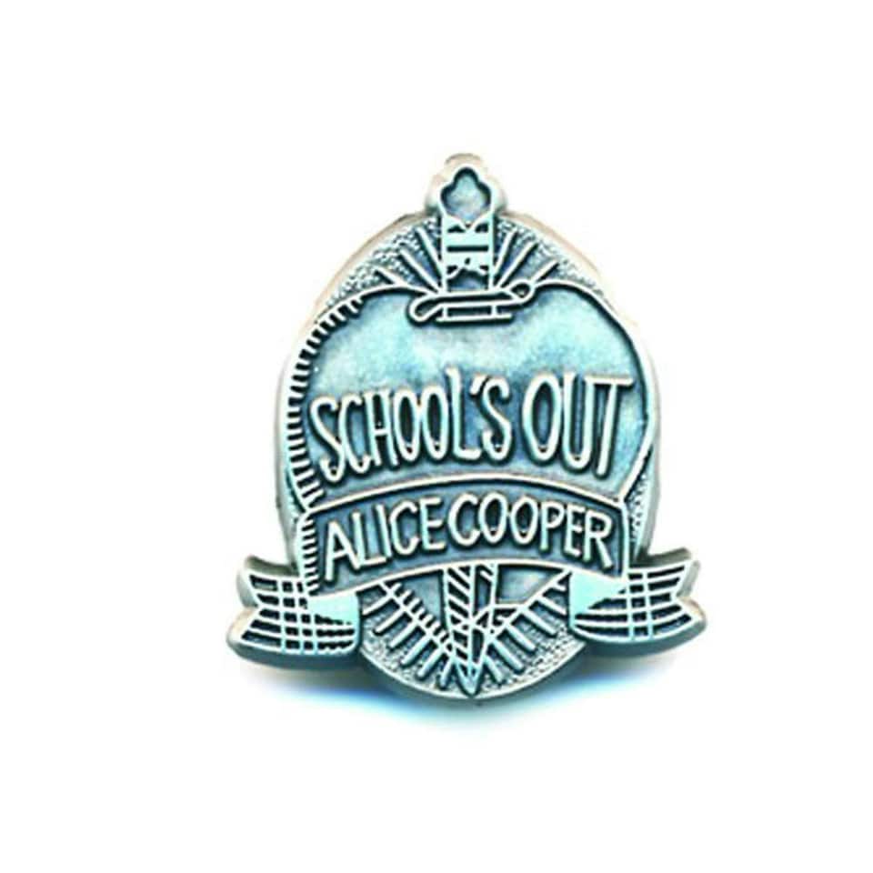 Alice Cooper Pin Badge: School's Out N/A