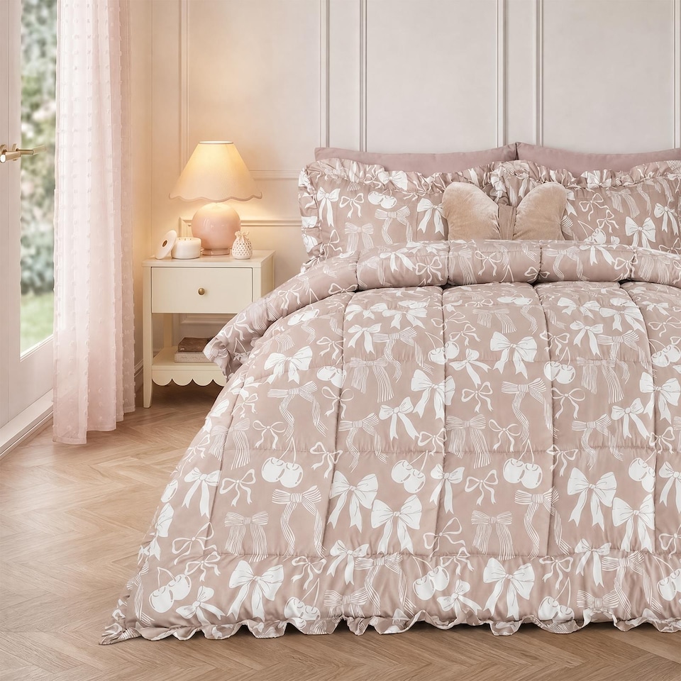image 1 of OHS Bows Frill Edge Coverless 7.5 Tog Duvet Set with Pillowcase