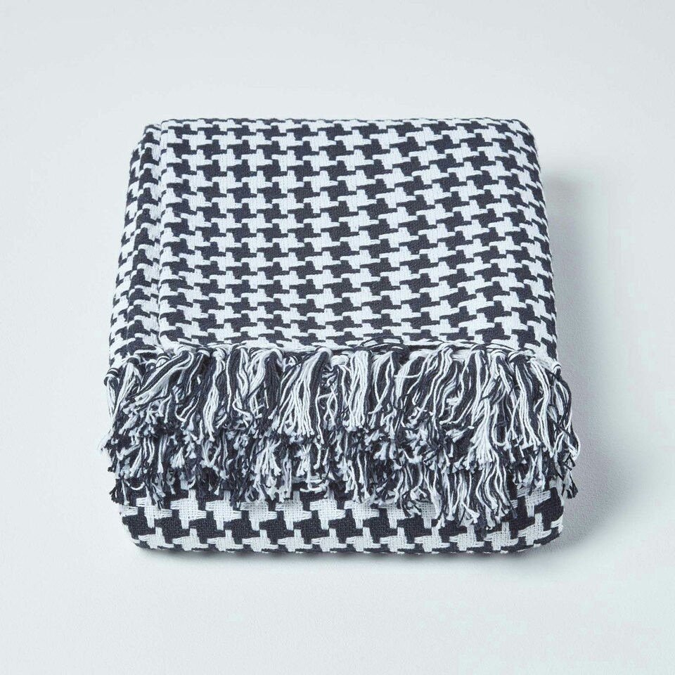 image 1 of Homescapes Black Houndstooth 100% Cotton Bedspread Throw - 255 x 360 cm Black