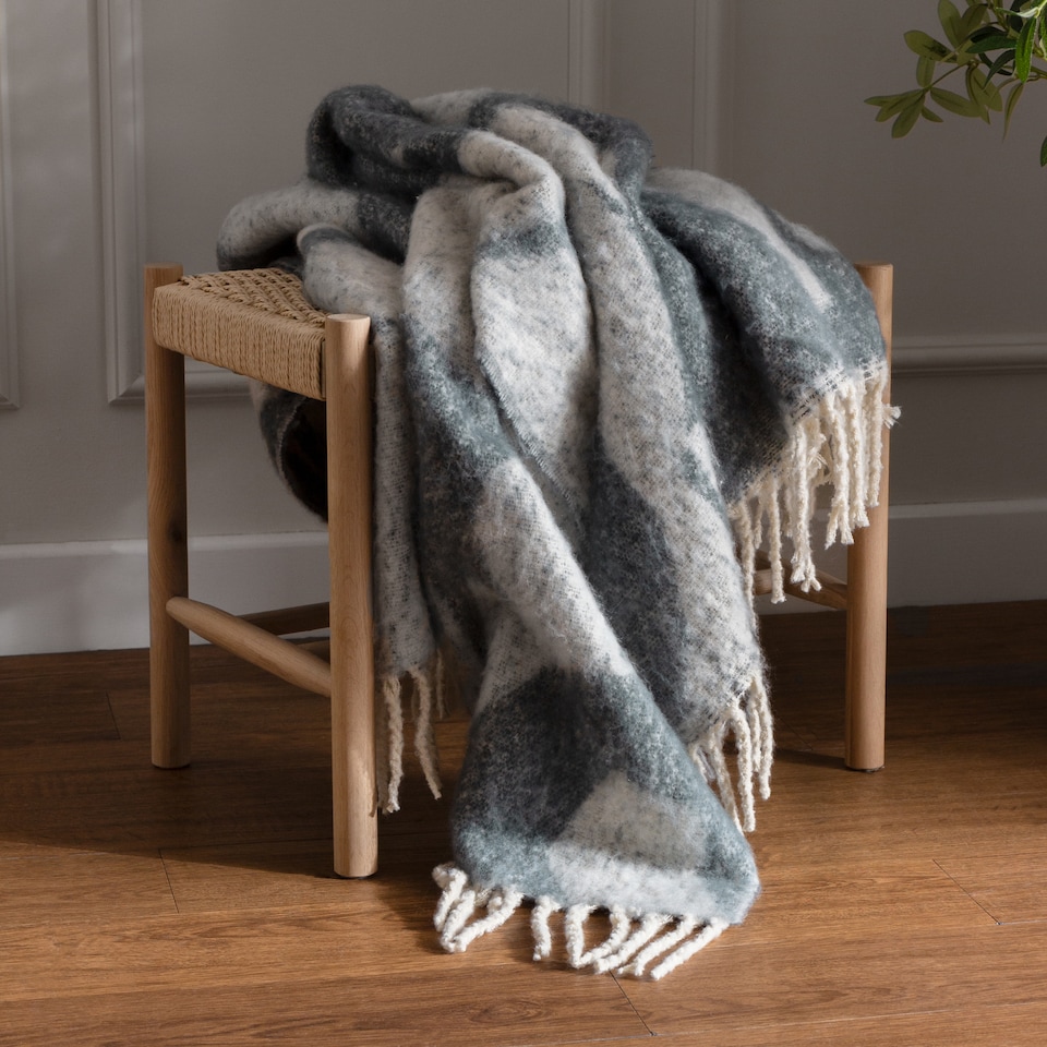 image 1 of Hoem Meta Jacquard Tasselled Throw