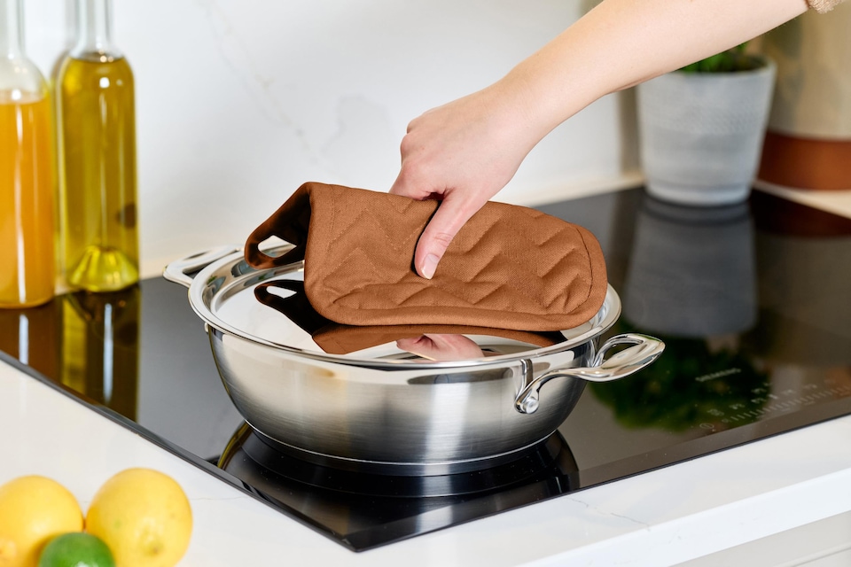 Love Colour Pot Grab - Terracotta