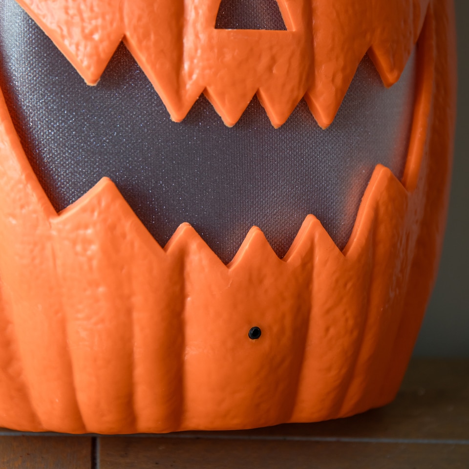 image 1 of 22cm Battery Operated Light up Laughing Jack O' Lantern Halloween Decoration with LEDs