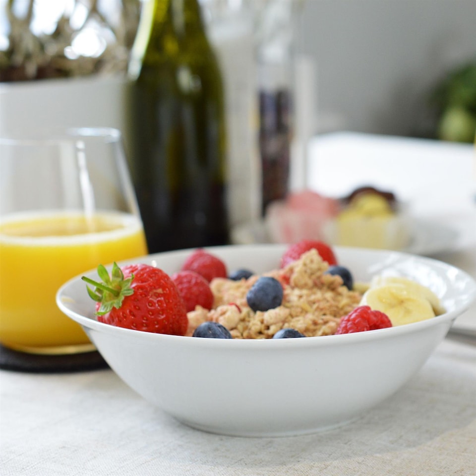 image 1 of Argon Tableware 18cm White Cereal Bowls Set - Durable Breakfast, Soup, Ramen & Dessert Bowls - 7inch Everyday Crockery | White | White | 24
