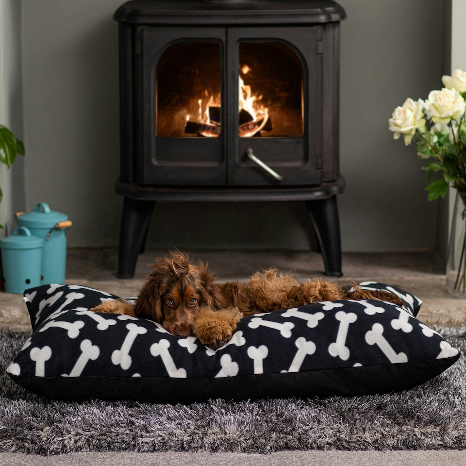 image 1 of Dog Bed - Bunty Boneo Black | S