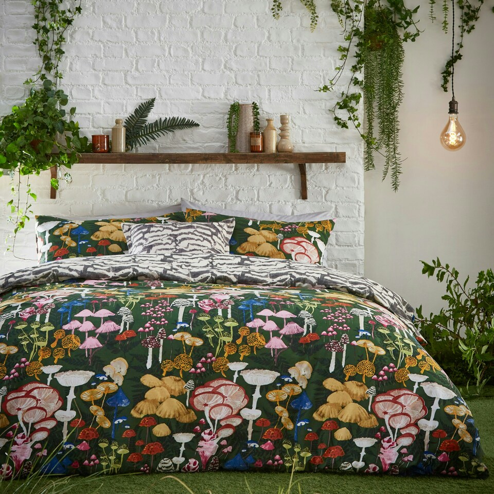 image 1 of furn. Amanita Abstract Mushroom Super King Duvet Cover Set