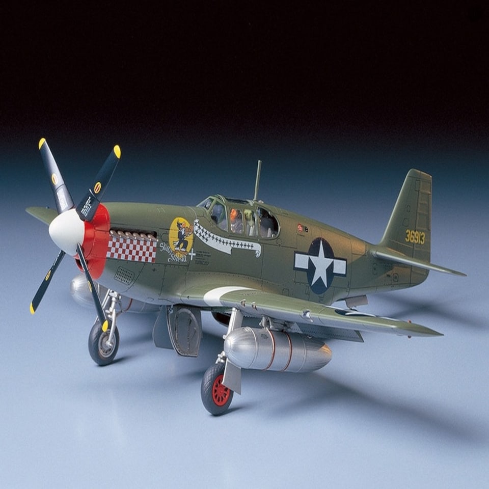 Tamiya North American P-51B Mustang (1:48 Scale)