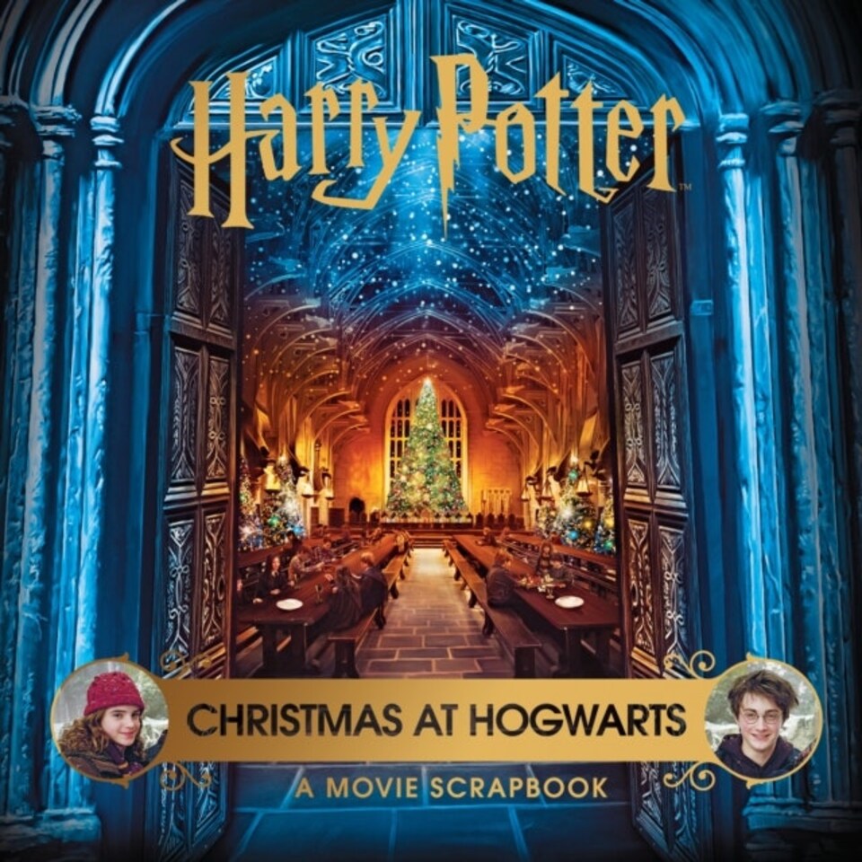Harry Potter  Christmas At Hogwarts: A Movie Scrapbook