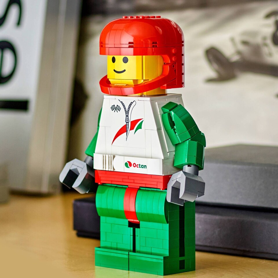 image 1 of LEGO Large Racer Minifigure 40819