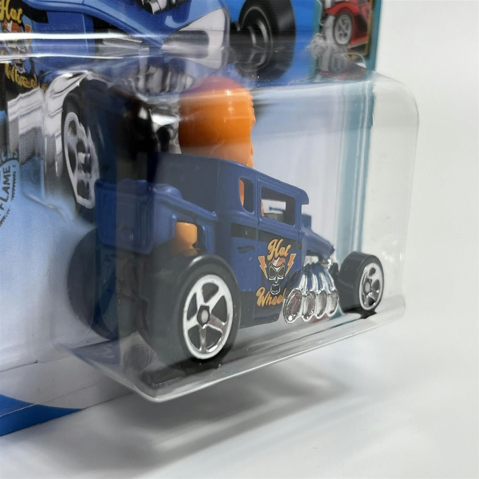 image 1 of Hot Wheels Skull Shaker Tooned 1:64 GHG10D521 B3