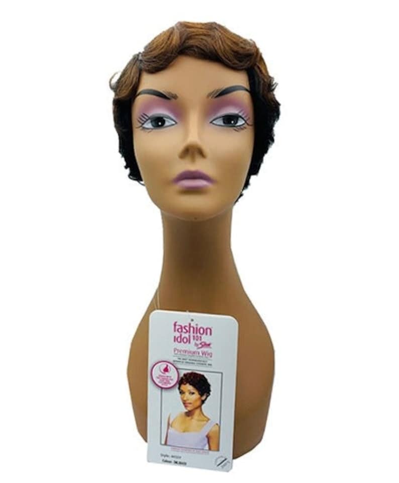 Sleek Fashion Idol Synthetic 101 Missy Wig