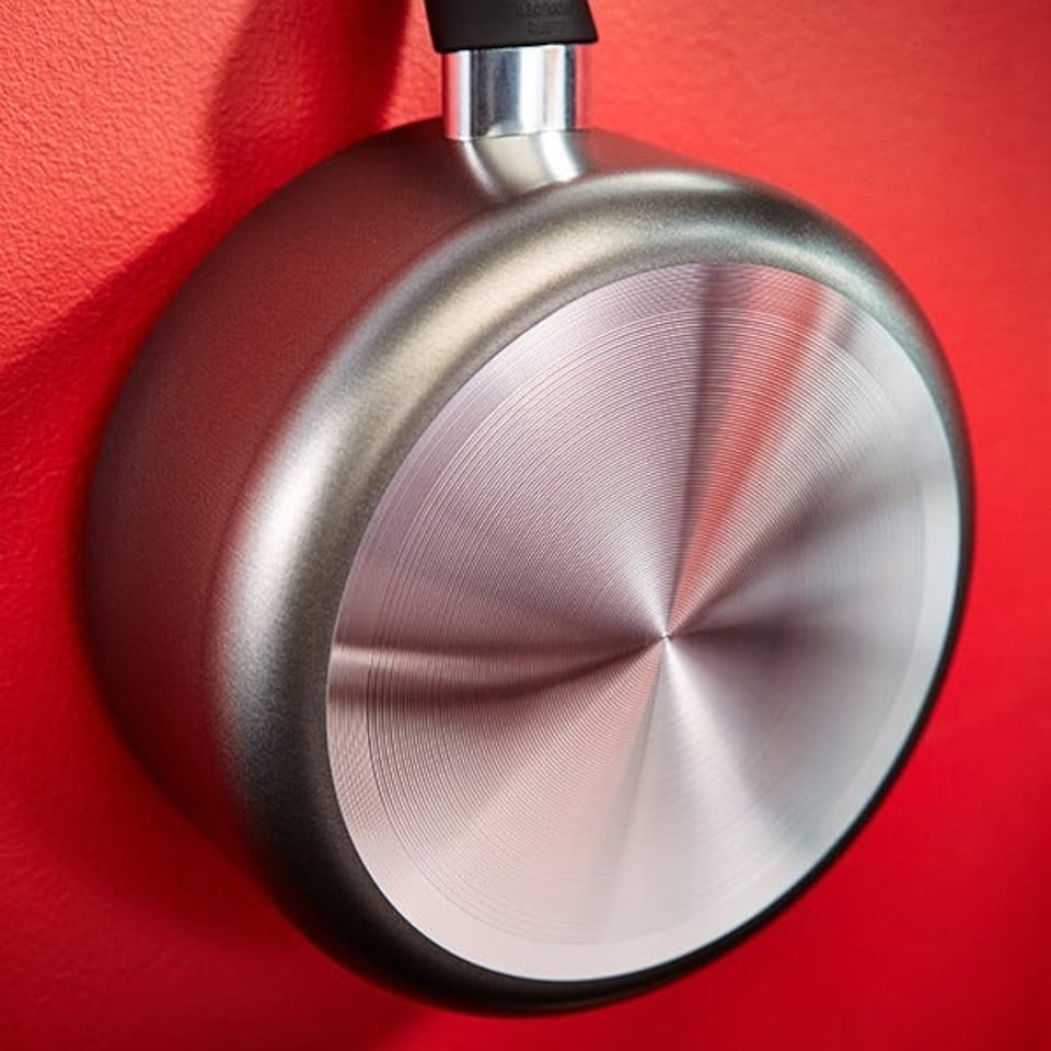 image 1 of Judge Everyday Non-Stick 20cm Saucepan, 2.4L