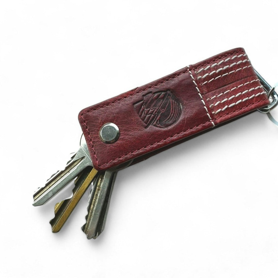 image 1 of CRICKET-GIFTS - Buffalo Leather Screw Key Chain | Luxurious & Durable | Ideal for Cricket Enthusiasts | Secure & Elegant Metal Clasp