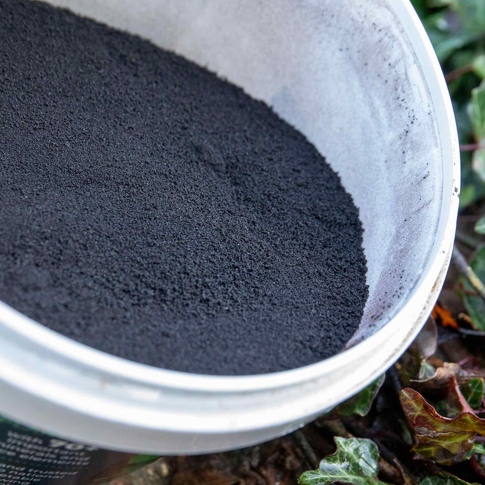 image 1 of Marshalls Garden Bio-Gro Black Gold seaweed foliar feed 400g | Brown | Tub | 1