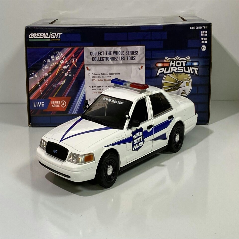 image 1 of 2008 Ford Crown Victoria Police Interceptor 1:24 Scale Greenlight 85543