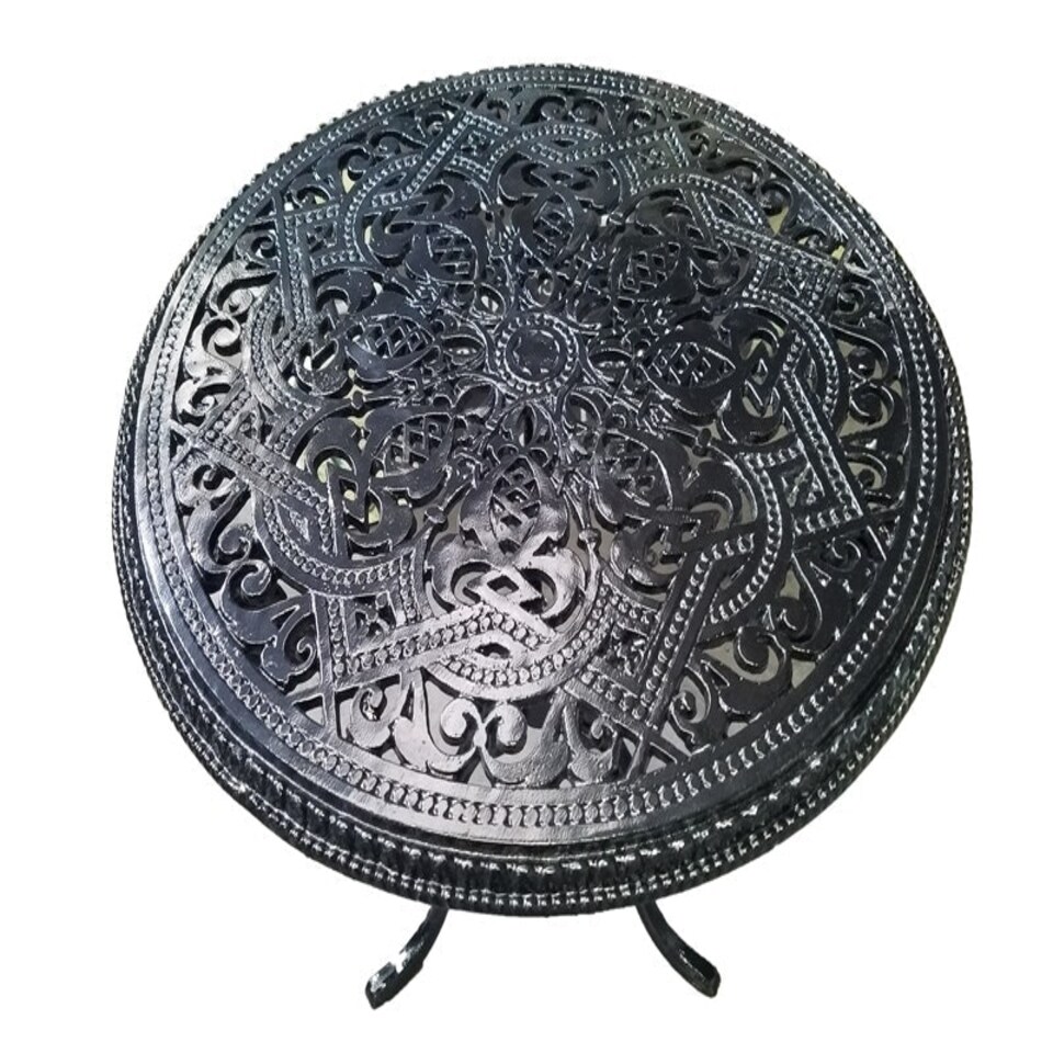 image 1 of Grape Round Table British Made, High Quality Cast Aluminium Garden Furniture - L61.5 x W61.5 x H68 cm Black
