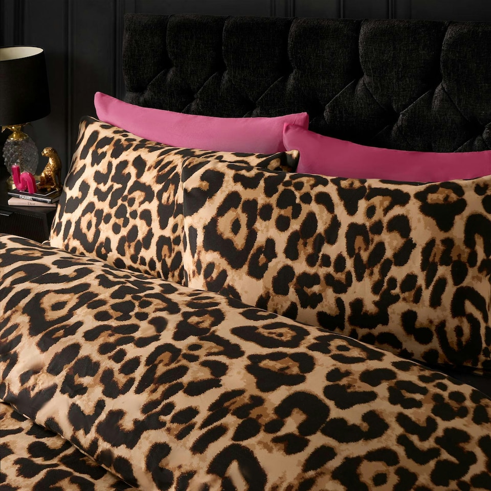 image 1 of OHS Leopard Print Reversible Duvet Cover and Pillowcase Bedding Set, Single - Brown
