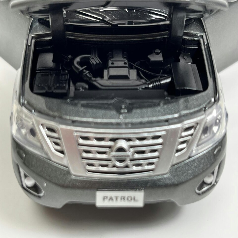image 1 of Nissan Patrol Y62 Grey LHD 1:32 Scale Tayumo 32115015