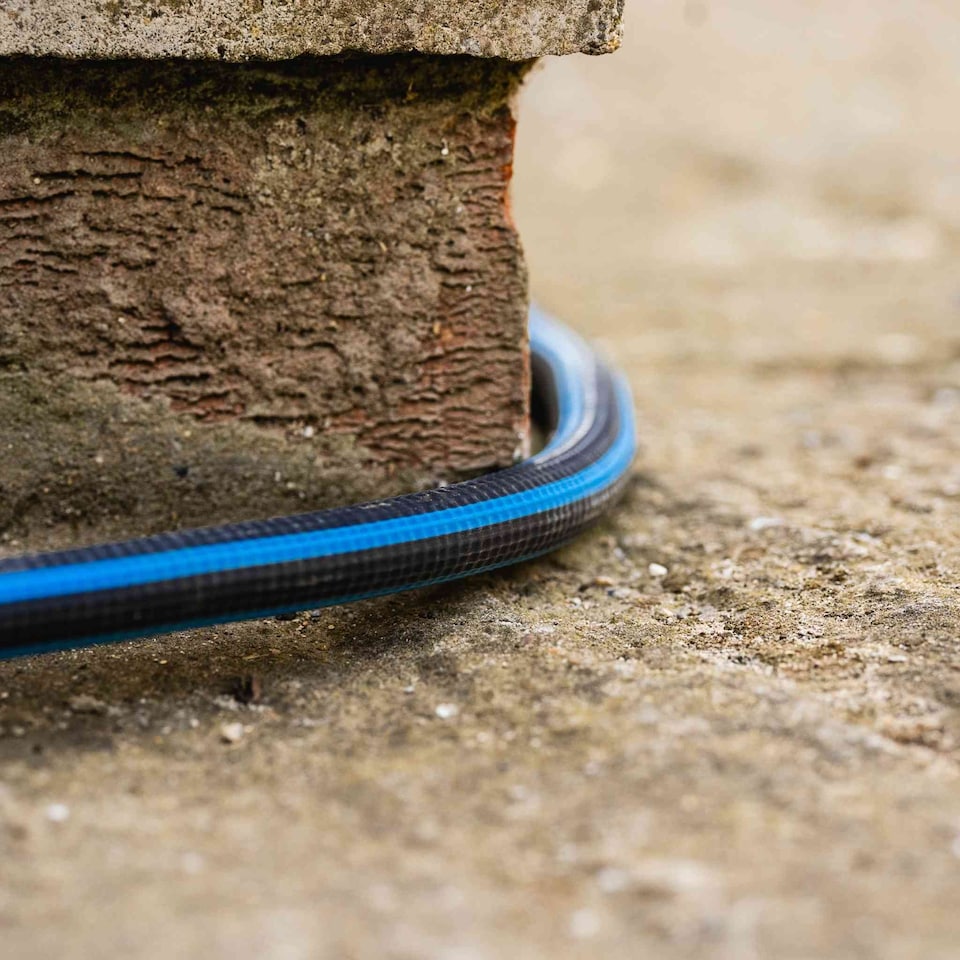 image 1 of FloPro Cobra Expanding Hose Set, Expands 3x with Supergrip Connectors (15m/25m)