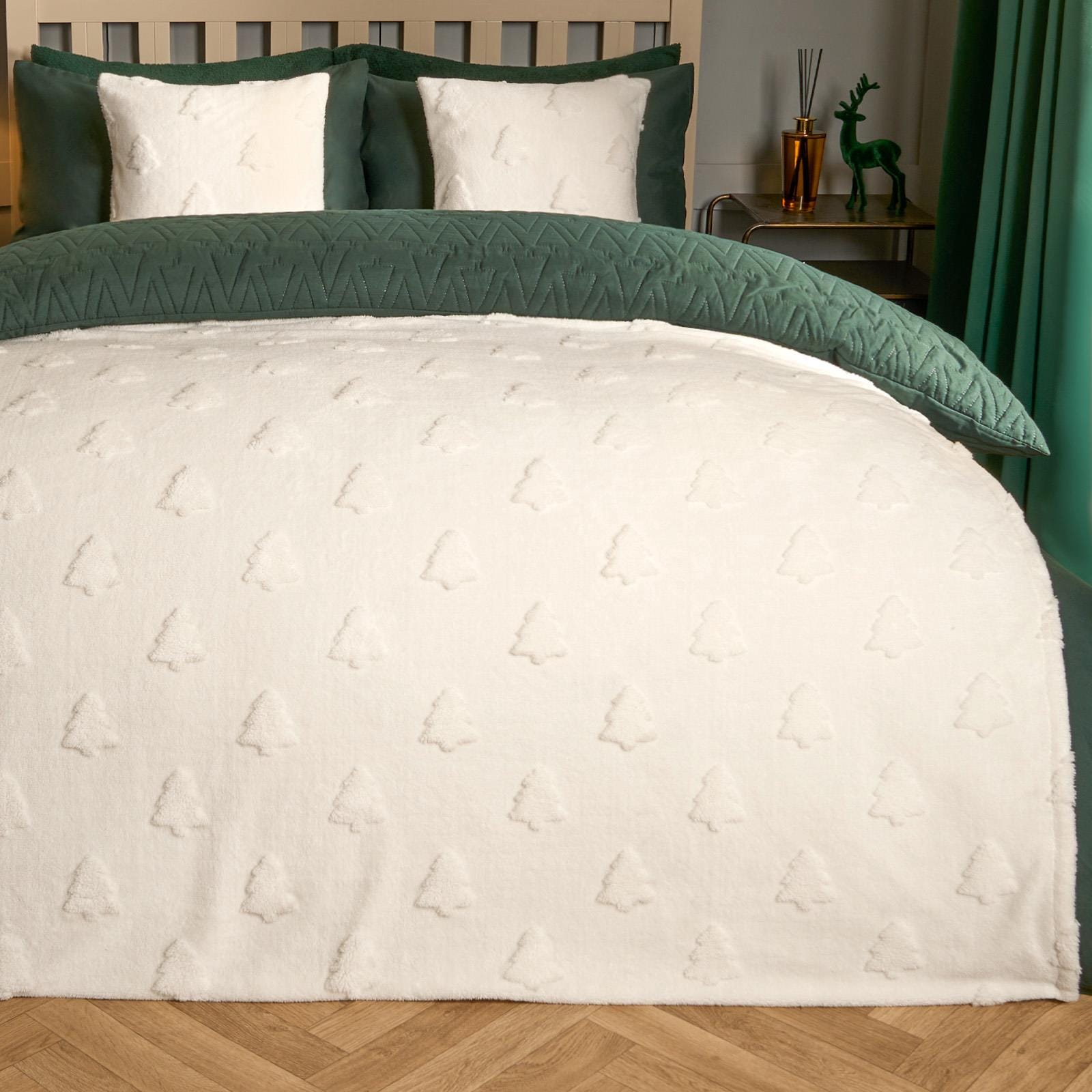 OHS Christmas Tree Throw Over Bed Blanket Teddy Fleece in White