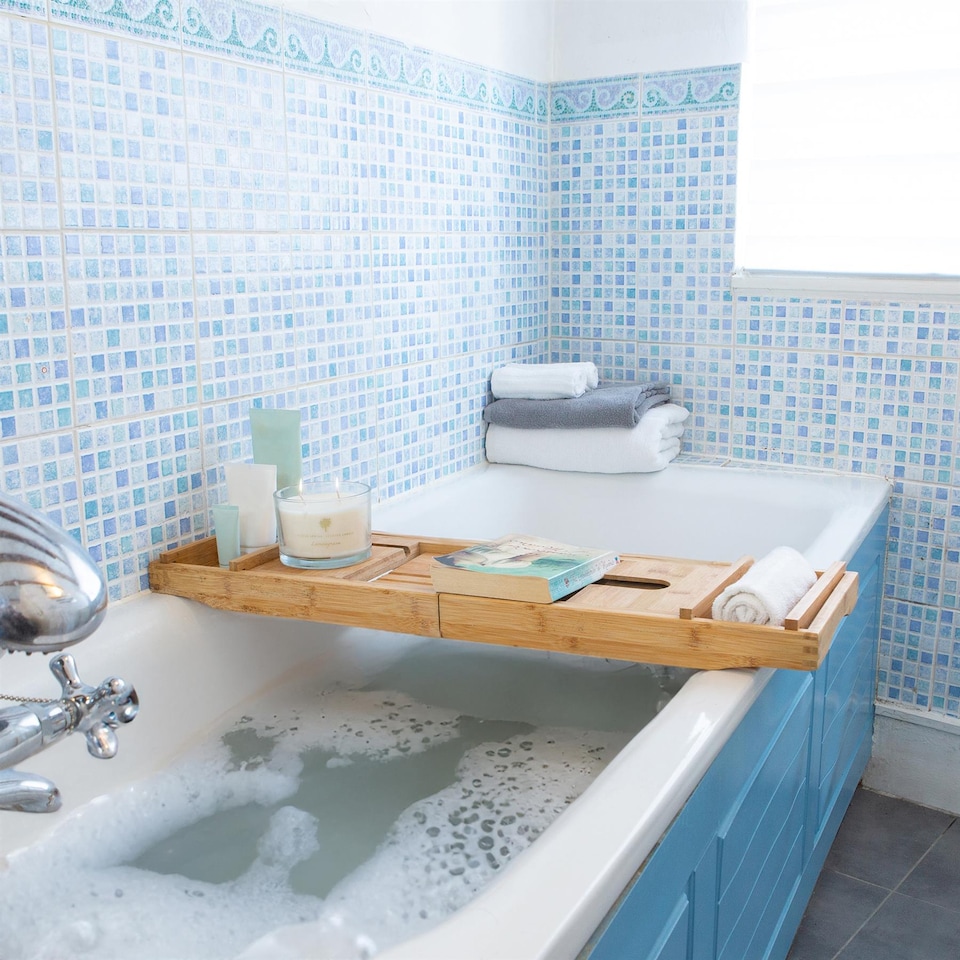 image 1 of Nicola Spring Soy Wax Scented Candle - 350g - Lemongrass | Clear | Lemongrass