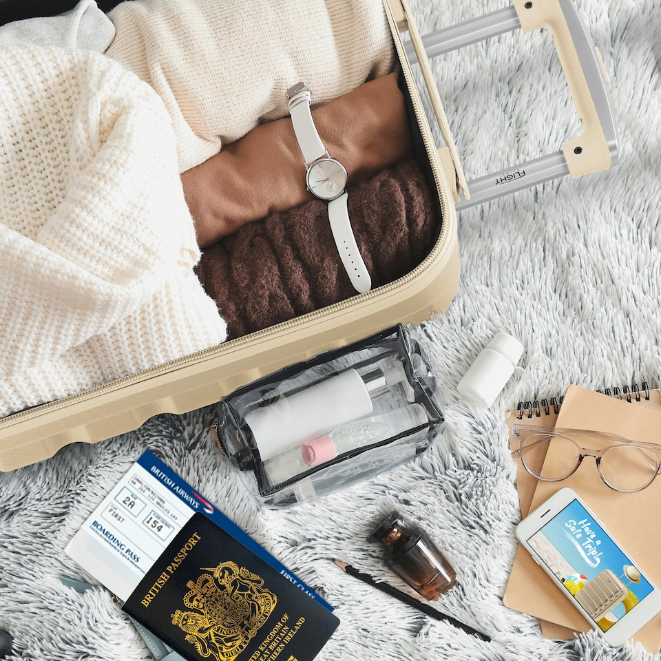 image 1 of Flight Knight 25" 4 Wheel ABS Hard Case Medium Suitcase 100+ Airlines Approved - easyJet, British Airways, Ryanair, Jet2, Emirates & Many More - Check-in | Cream | Champagne | Medium